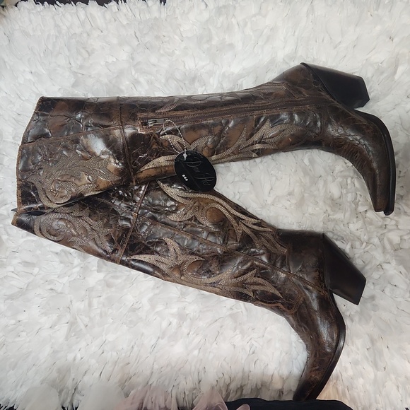 Women's Jilted 20 Inch Thigh High Western Boot - Picture 2 of 4